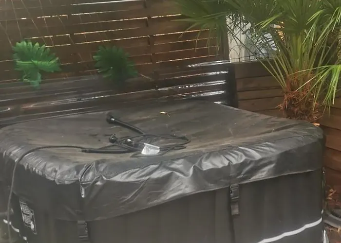 Eureka T2 Proche Du Camp *